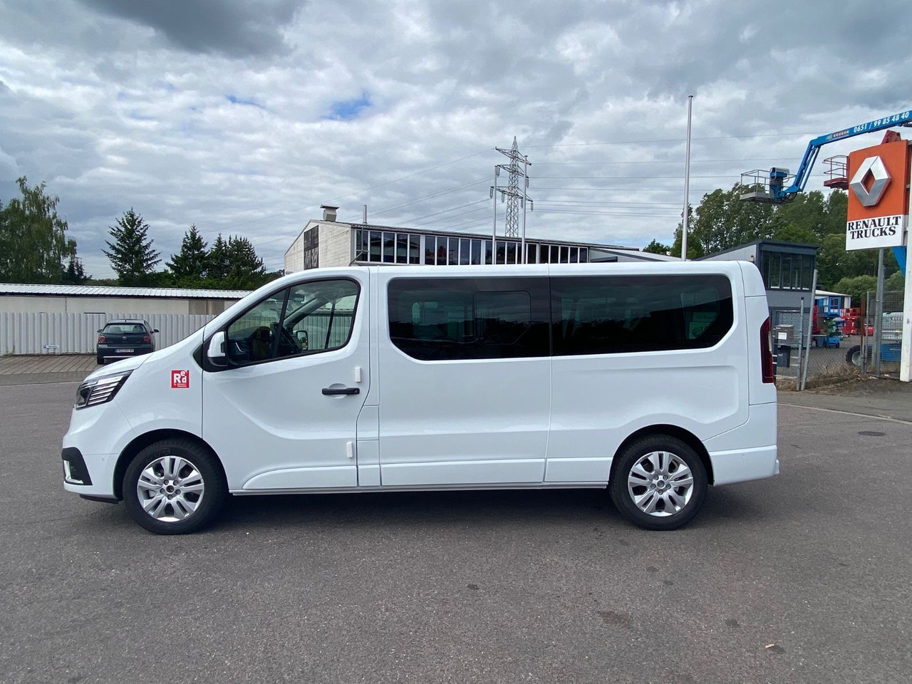 Renault TRAFIC RED KOMBI - Minibus, Passenger van: picture 4 Renault TRAFIC RED KOMBI - Minibus, Passenger van: picture 4