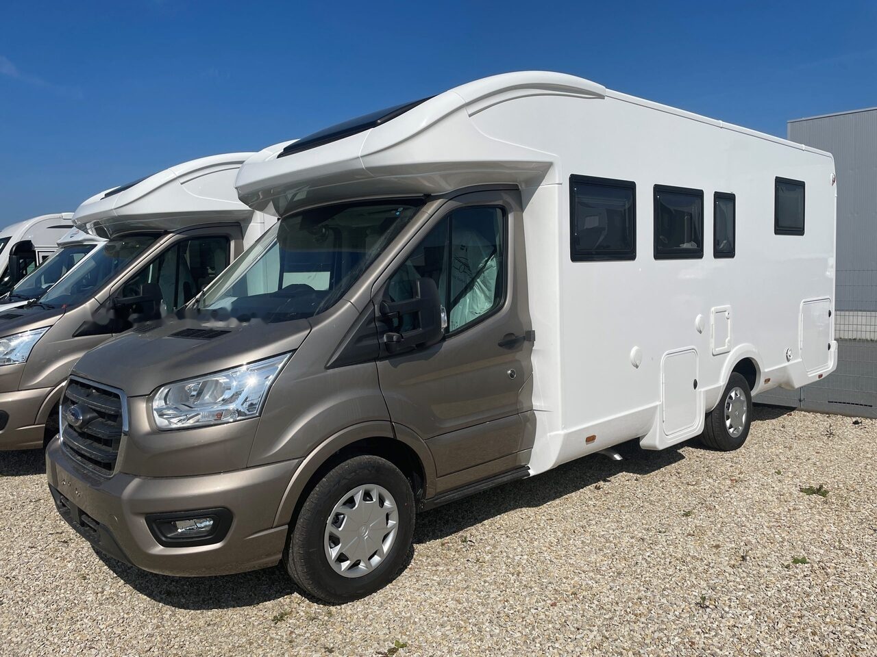 Nobel ART T-5000, 5 seats, FORD - Semi-integrated motorhome: picture 1 Nobel ART T-5000, 5 seats, FORD - Semi-integrated motorhome: picture 1