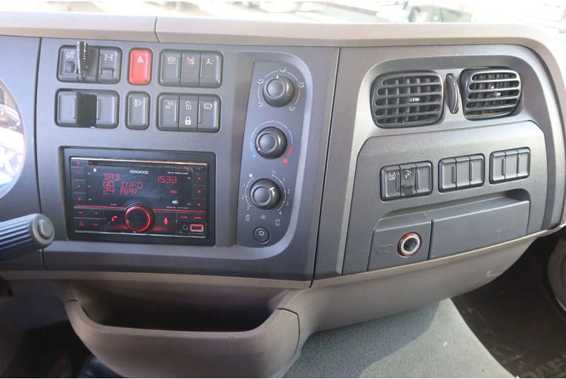 Refrigerator truck DAF LF 290 Koel/Vries+Klep 1500 kg Thermoking T 600R: picture 6 Refrigerator truck DAF LF 290 Koel/Vries+Klep 1500 kg Thermoking T 600R: picture 6