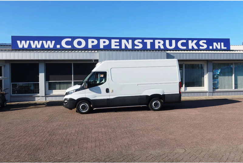 Iveco Daily 35S12 Koel/vries + Stekker 220 volt L2/h2 thermoking - Refrigerated van: picture 4 Iveco Daily 35S12 Koel/vries + Stekker 220 volt L2/h2 thermoking - Refrigerated van: picture 4