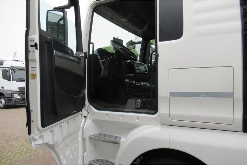 MAN TGX 26.460 XLX Interarder Euro 6 - Autotransporter truck: picture 4 MAN TGX 26.460 XLX Interarder Euro 6 - Autotransporter truck: picture 4