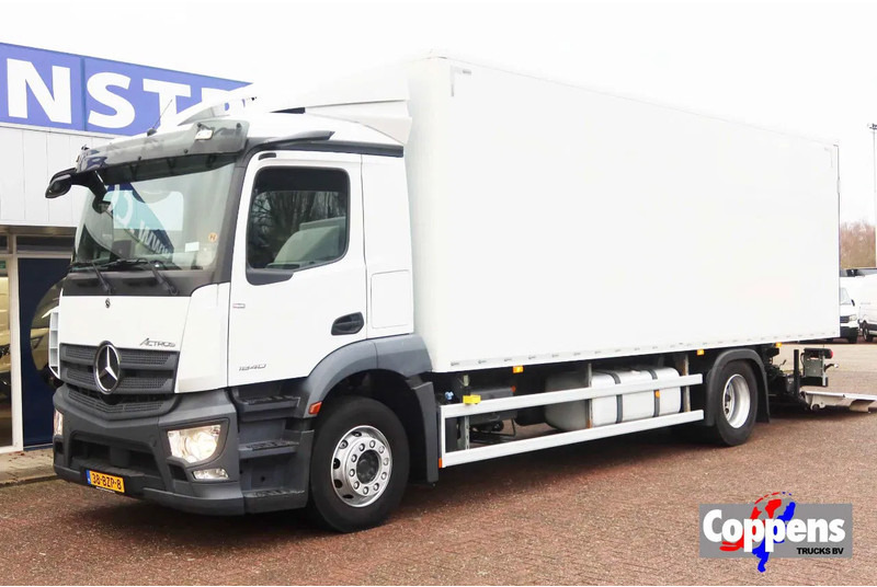 Mercedes-Benz Actros 1840 L Bakwagen + Bar klep 2000 KG + Geïsoleerde bak - Box truck: picture 1 Mercedes-Benz Actros 1840 L Bakwagen + Bar klep 2000 KG + Geïsoleerde bak - Box truck: picture 1
