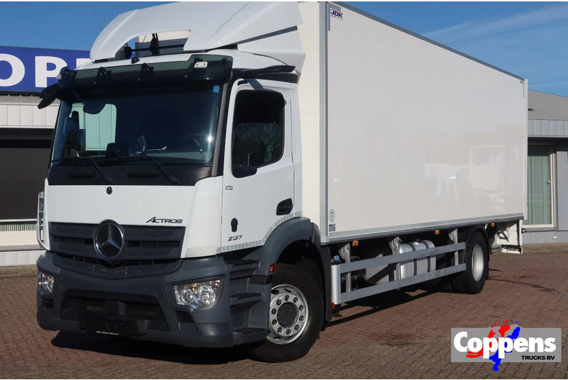 Mercedes-Benz Actros 2127L Bak+ Klep 2000kg Euro6 - Box truck: picture 1 Mercedes-Benz Actros 2127L Bak+ Klep 2000kg Euro6 - Box truck: picture 1