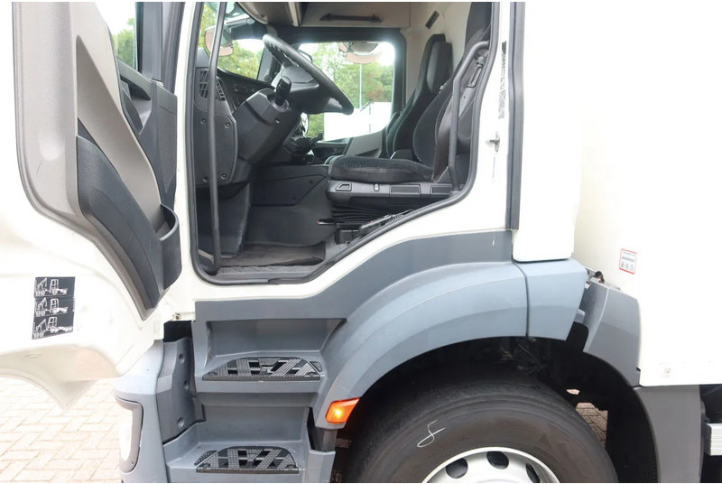 Box truck Mercedes-Benz Antos 1924 LL Bakwagen + laadklep 2500 kg: picture 15