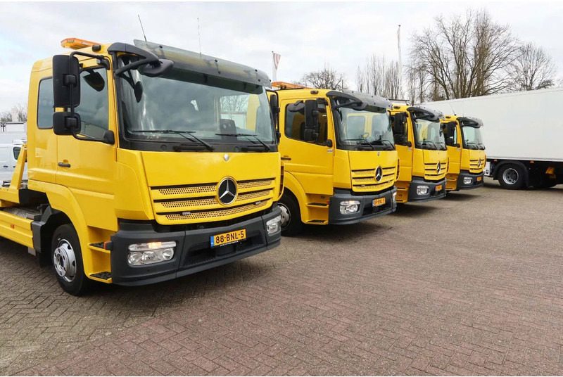 Mercedes-Benz Atego 1221 L Takel wagen 6 Persoons - Tow truck: picture 2 Mercedes-Benz Atego 1221 L Takel wagen 6 Persoons - Tow truck: picture 2