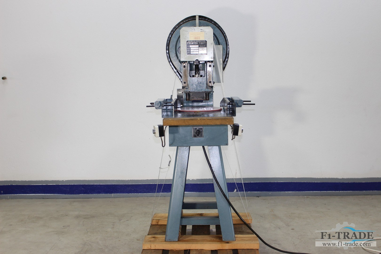 PRINTEX 75261D1 - Paper cutting machine: picture 1 PRINTEX 75261D1 - Paper cutting machine: picture 1