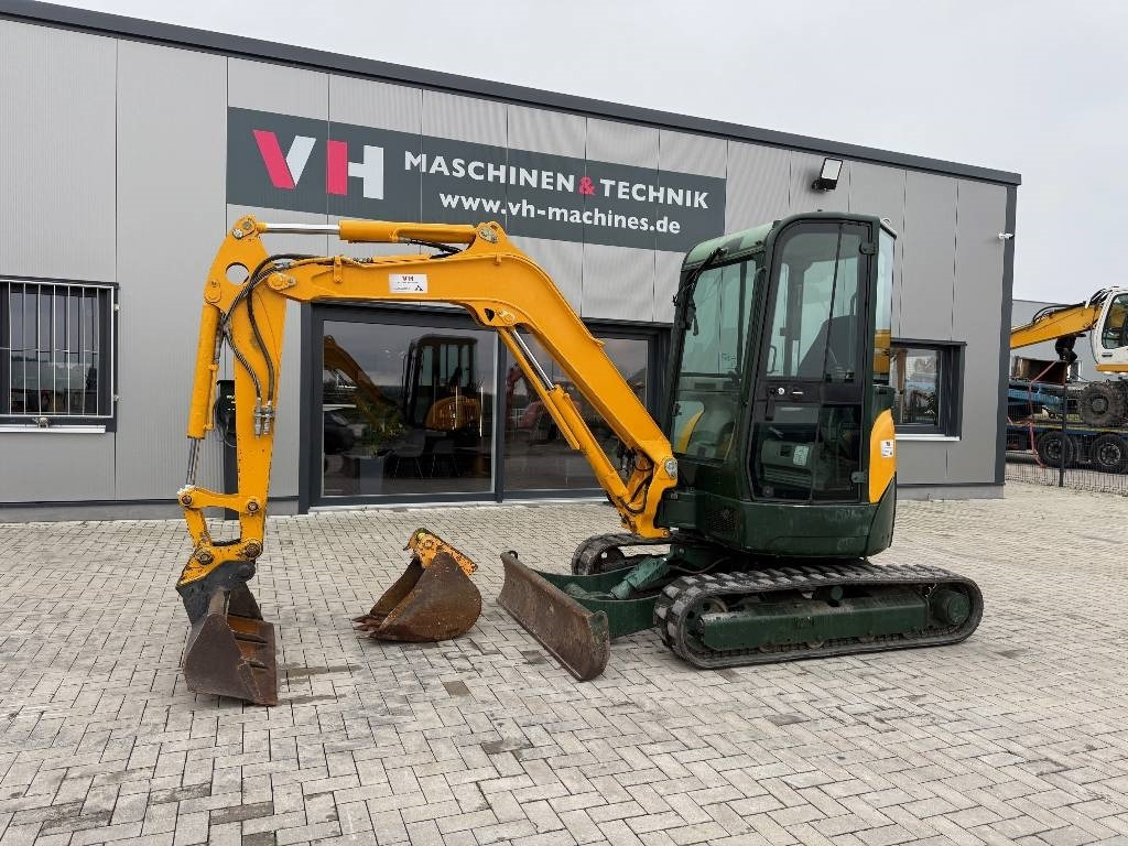 Yanmar Vio 35 - Mini excavator: picture 2 Yanmar Vio 35 - Mini excavator: picture 2