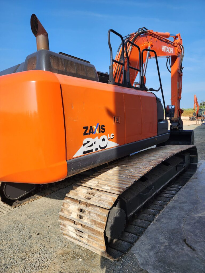 HITACHI ZX210LC-6 - Crawler excavator: picture 4 HITACHI ZX210LC-6 - Crawler excavator: picture 4
