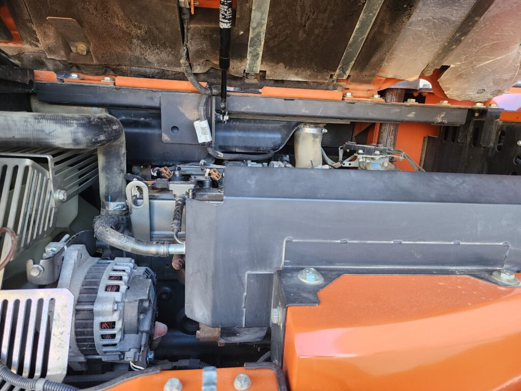 Mini excavator HITACHI ZX85USB-6: picture 6