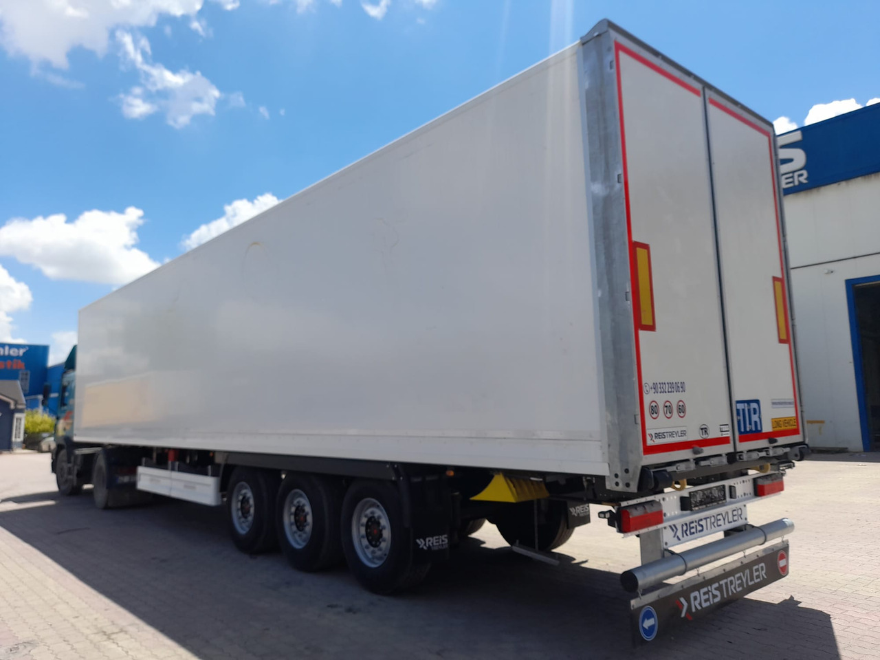 Reis Treyler Box Trailer - Closed box semi-trailer: picture 2 Reis Treyler Box Trailer - Closed box semi-trailer: picture 2