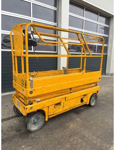 Haulotte Compact 8 - Scherenarbeitsbühne 8,2m, BJ 2021 - Scissor lift: picture 2 Haulotte Compact 8 - Scherenarbeitsbühne 8,2m, BJ 2021 - Scissor lift: picture 2