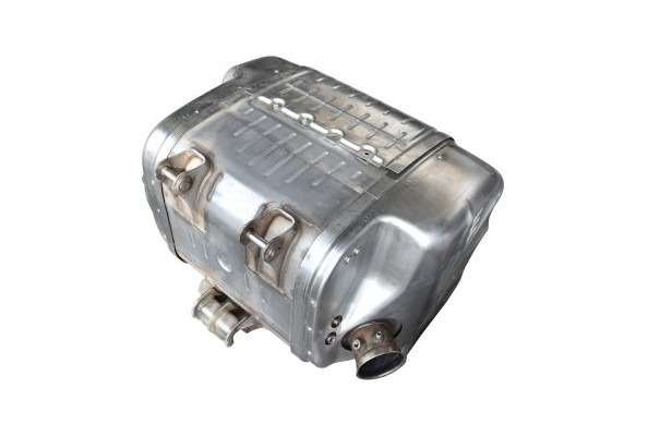 Katalysator IVECO Eurocargo Euro 6 - 5801833242 5802020289 500062284 - Catalytic converter for Truck: picture 2 Katalysator IVECO Eurocargo Euro 6 - 5801833242 5802020289 500062284 - Catalytic converter for Truck: picture 2