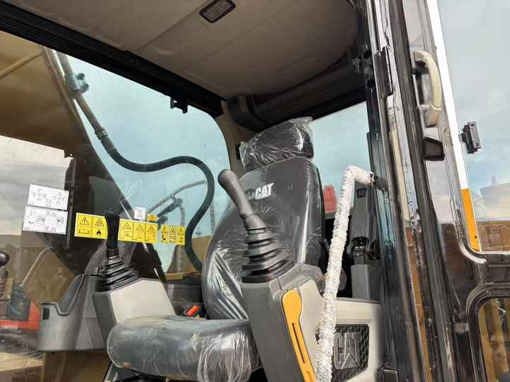 Excavator 2024 year new model Used Cat 320GC 320D 320D 320C 320CL Caterpillar hydraulic crawler excavators in good condition: picture 6