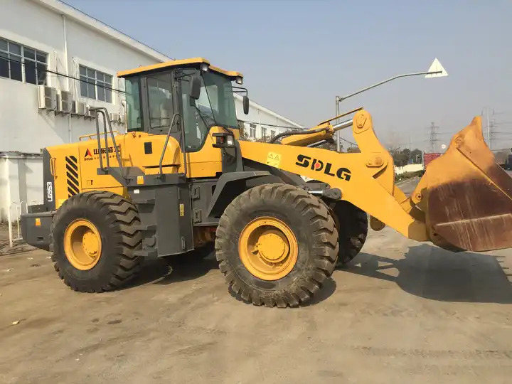5 ton mini Used Original State loader SDLG 953 Used Small wheel loader in good condition for sale - Wheel loader: picture 5 5 ton mini Used Original State loader SDLG 953 Used Small wheel loader in good condition for sale - Wheel loader: picture 5