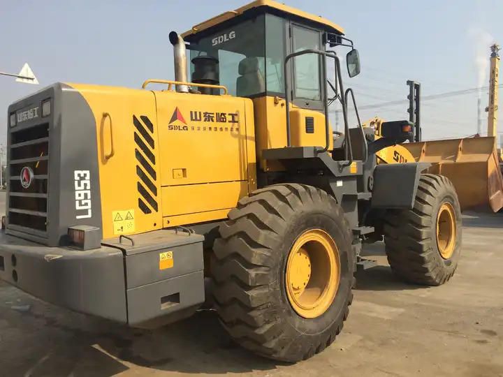 5 ton mini Used Original State loader SDLG 953 Used Small wheel loader in good condition for sale - Wheel loader: picture 2 5 ton mini Used Original State loader SDLG 953 Used Small wheel loader in good condition for sale - Wheel loader: picture 2