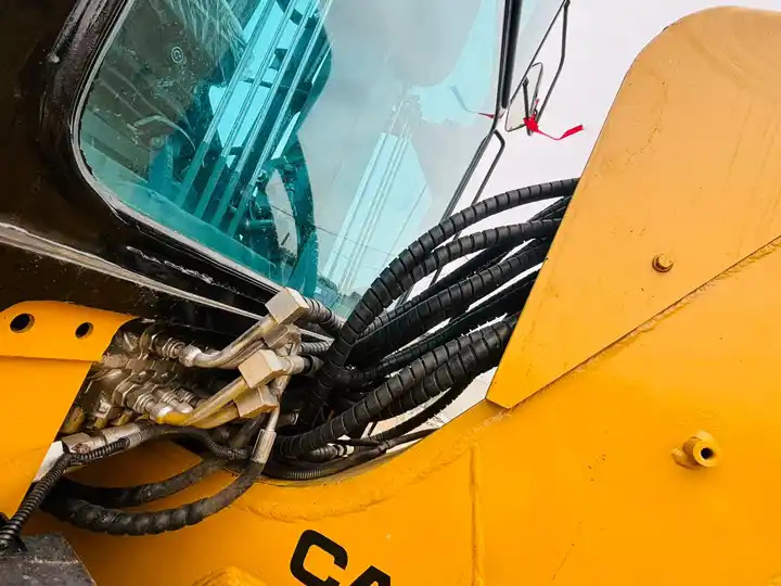 Caterpillar Used Cat Motor Grader 140h With Original Japan Cat Engine For Sale In Shanghai - Grader: picture 5 Caterpillar Used Cat Motor Grader 140h With Original Japan Cat Engine For Sale In Shanghai - Grader: picture 5