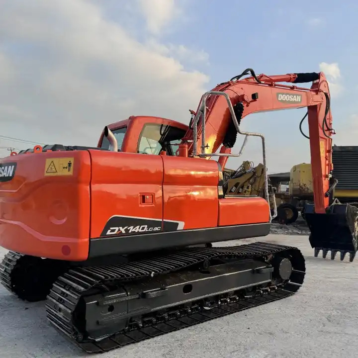 Doosan Dx140 Used Excavator DX140LC-9C Min Excavator Crawler Equipment Machinery Dx60 Dx80 Dx140LC Dx225 Dx300LC Dh60 Dx55 - Crawler excavator: picture 2 Doosan Dx140 Used Excavator DX140LC-9C Min Excavator Crawler Equipment Machinery Dx60 Dx80 Dx140LC Dx225 Dx300LC Dh60 Dx55 - Crawler excavator: picture 2
