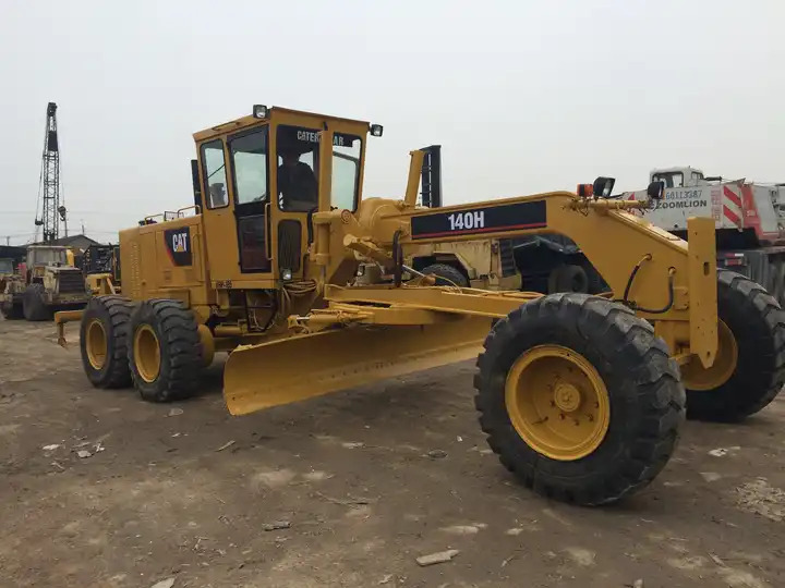 High Quality Second Hand Cat 140h Grader Used excellent Grader cat 140h 140k with good condition in Low Price on sale - Grader: picture 3 High Quality Second Hand Cat 140h Grader Used excellent Grader cat 140h 140k with good condition in Low Price on sale - Grader: picture 3