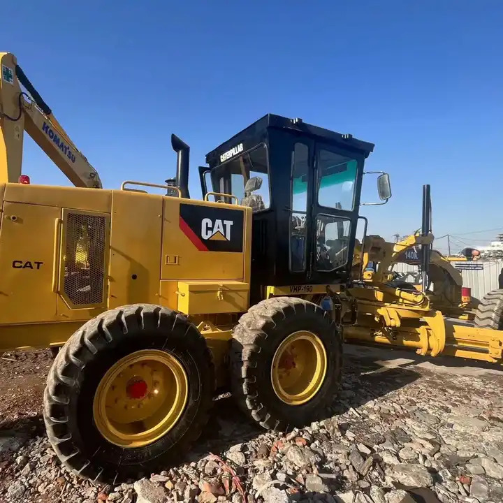High quality CAT 140k Used motor grader original cat motor grader 140k in cheap price on sale - Grader: picture 1 High quality CAT 140k Used motor grader original cat motor grader 140k in cheap price on sale - Grader: picture 1