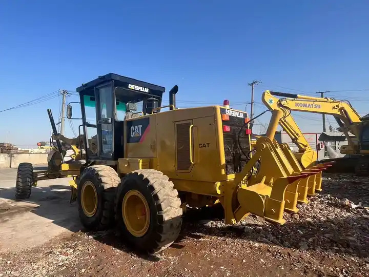 High quality CAT 140k Used motor grader original cat motor grader 140k in cheap price on sale - Grader: picture 3 High quality CAT 140k Used motor grader original cat motor grader 140k in cheap price on sale - Grader: picture 3