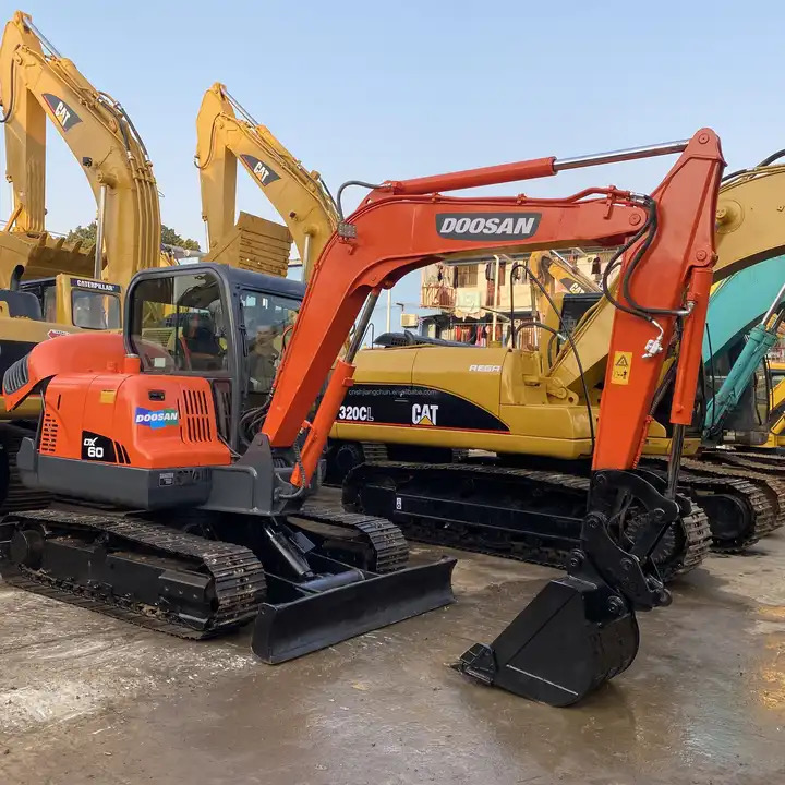 High quality mini excavator parts DOOSAN DH 55 DX60 DH55bucket H-link DH55 connecting rod DAEWOO DH55 H-frame - Excavator: picture 2 High quality mini excavator parts DOOSAN DH 55 DX60 DH55bucket H-link DH55 connecting rod DAEWOO DH55 H-frame - Excavator: picture 2