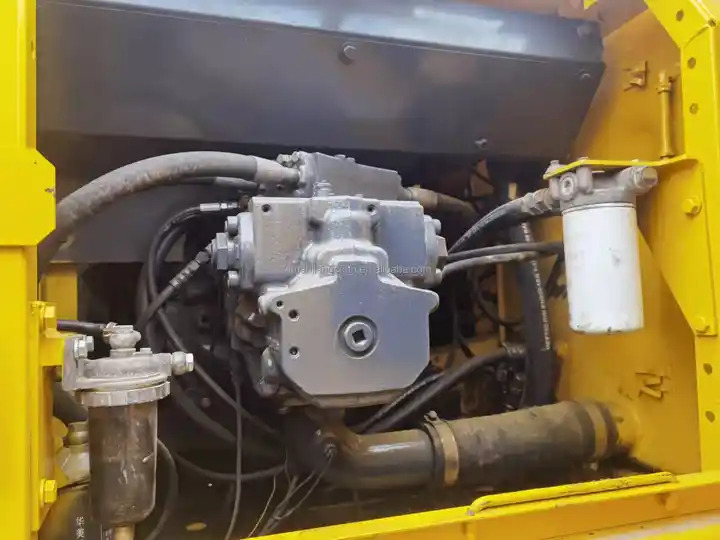 Lower working hours used komatsu pc300-7 excavator/good price japan used komatsu excavator pc300-7 30t - Crawler excavator: picture 5 Lower working hours used komatsu pc300-7 excavator/good price japan used komatsu excavator pc300-7 30t - Crawler excavator: picture 5