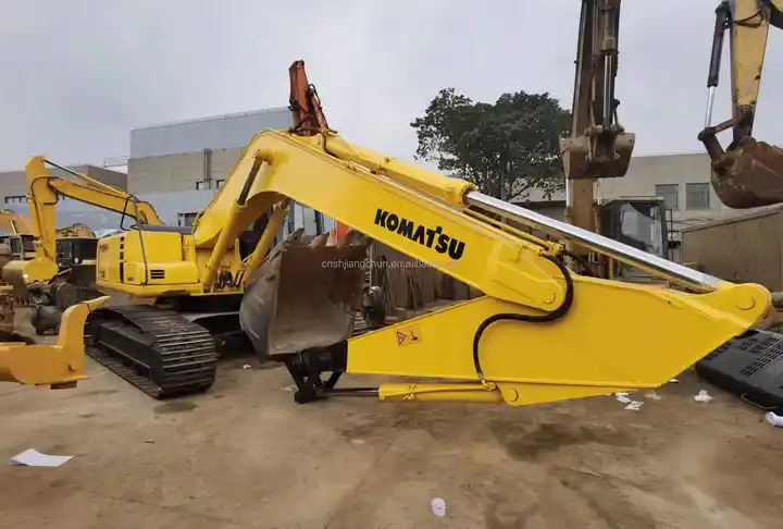 Original Well-Maintained Komatsu PC200-6 Used Excavator for sale - Crawler excavator: picture 3 Original Well-Maintained Komatsu PC200-6 Used Excavator for sale - Crawler excavator: picture 3