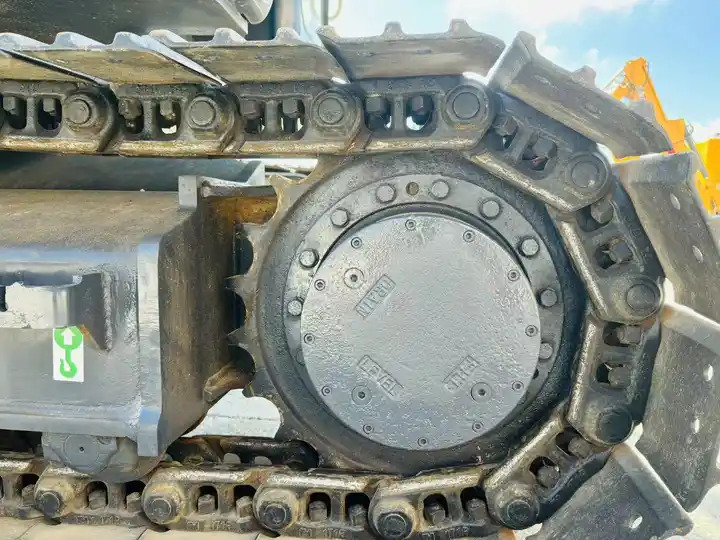 Shorter-tail Hydraulic Excavator Kobelco Sk135sr Sk115sr Japan Surplus Backhoe Excavator Machine In Shanghai - Crawler excavator: picture 3 Shorter-tail Hydraulic Excavator Kobelco Sk135sr Sk115sr Japan Surplus Backhoe Excavator Machine In Shanghai - Crawler excavator: picture 3
