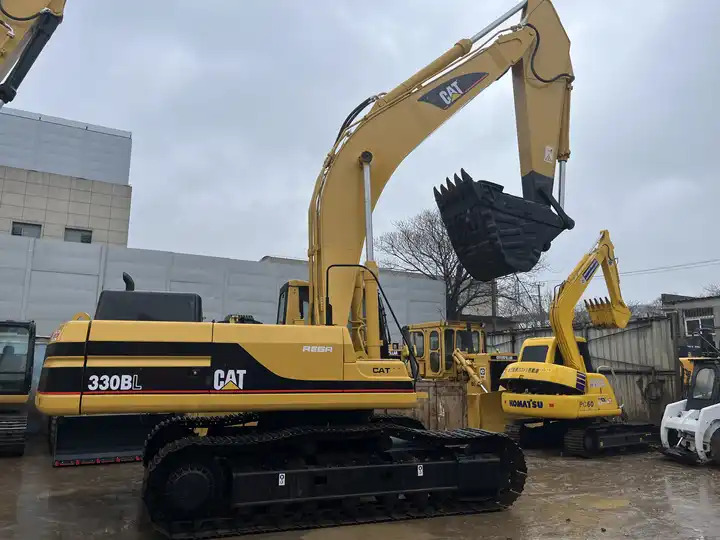 Used Caterpillar CAT 330BL excavator Japan Used CAT330BL 330CL Second Hand hydraulic crawler excavator in stock - Crawler excavator: picture 2 Used Caterpillar CAT 330BL excavator Japan Used CAT330BL 330CL Second Hand hydraulic crawler excavator in stock - Crawler excavator: picture 2