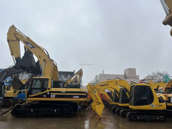 Used Caterpillar CAT 330BL excavator Japan Used CAT330BL 330CL Second Hand hydraulic crawler excavator in stock - Crawler excavator: picture 4 Used Caterpillar CAT 330BL excavator Japan Used CAT330BL 330CL Second Hand hydraulic crawler excavator in stock - Crawler excavator: picture 4