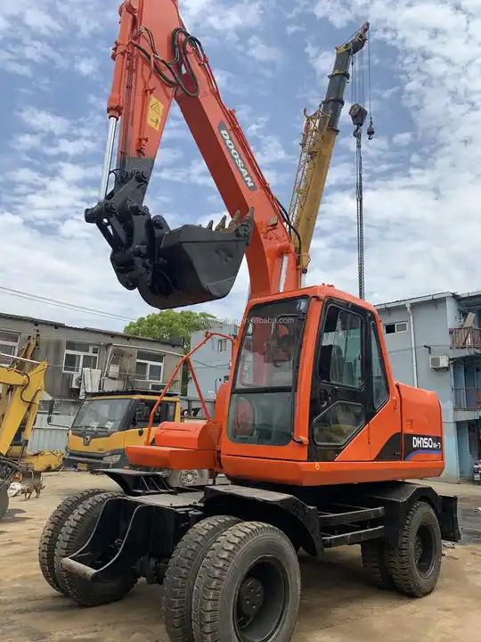 Wheel digging excavator Used DOOSAN150W DH150W DH150W-7 / second-hand KOREA engine DOOSAN DH 150 150W-7 DOOSAN150 - Crawler excavator: picture 3 Wheel digging excavator Used DOOSAN150W DH150W DH150W-7 / second-hand KOREA engine DOOSAN DH 150 150W-7 DOOSAN150 - Crawler excavator: picture 3