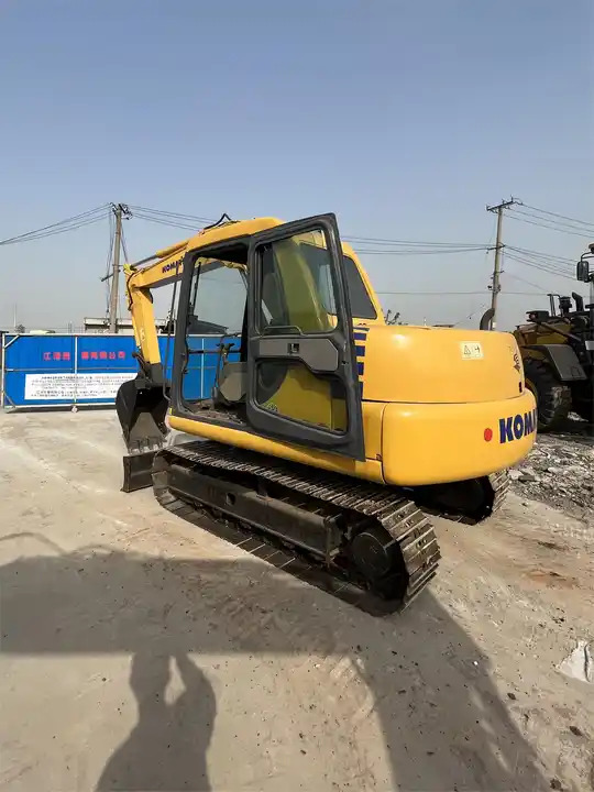Komatsu used pc60-7 excavator/used 6ton excavator /Komatsu japan pc60-7 mini used excavator for sale Komatsu excavator - Crawler excavator: picture 3 Komatsu used pc60-7 excavator/used 6ton excavator /Komatsu japan pc60-7 mini used excavator for sale Komatsu excavator - Crawler excavator: picture 3