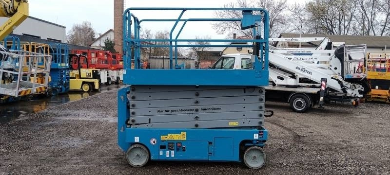 Genie GS4047 - 13,7m - electric - Scissor lift: picture 4 Genie GS4047 - 13,7m - electric - Scissor lift: picture 4