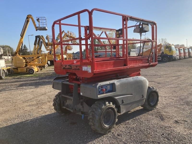 Haulotte Compact 10 RTE - 4x4, 10m, electric - Scissor lift: picture 2 Haulotte Compact 10 RTE - 4x4, 10m, electric - Scissor lift: picture 2
