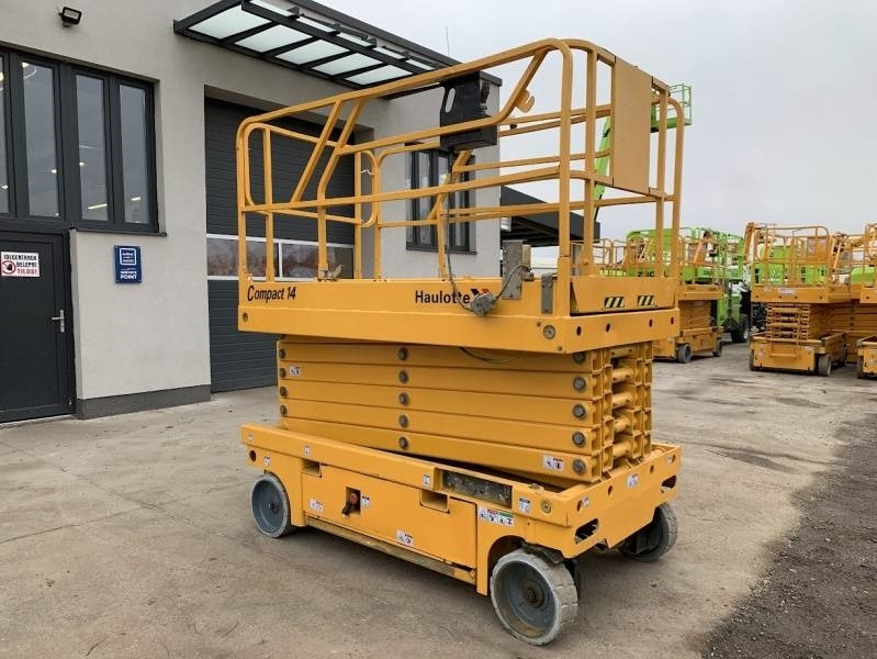 Scissor lift Haulotte Compact 14 - 14 m, electric: picture 6 Scissor lift Haulotte Compact 14 - 14 m, electric: picture 6