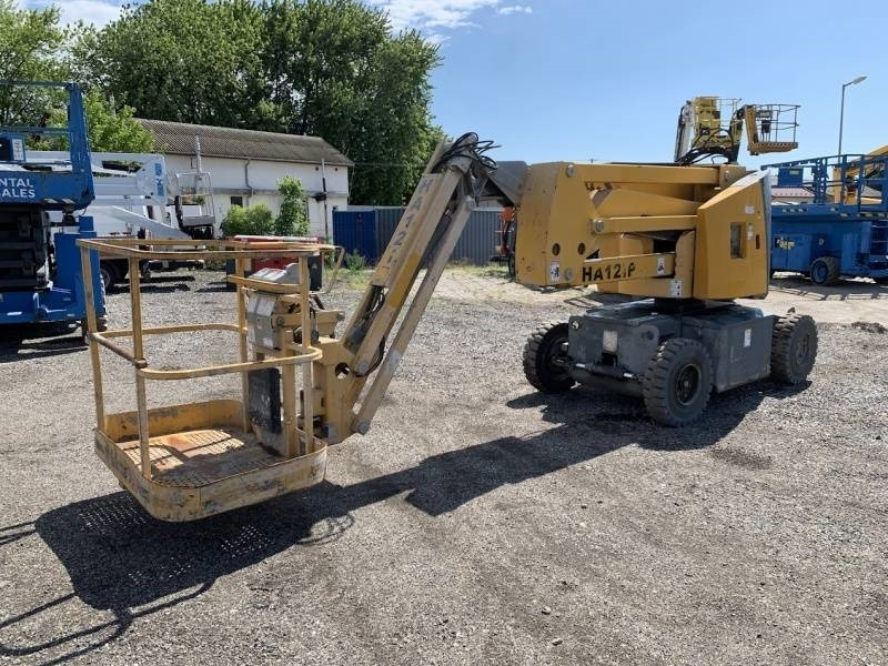 Haulotte HA12IP - 12 m, electric - Articulated boom: picture 2 Haulotte HA12IP - 12 m, electric - Articulated boom: picture 2
