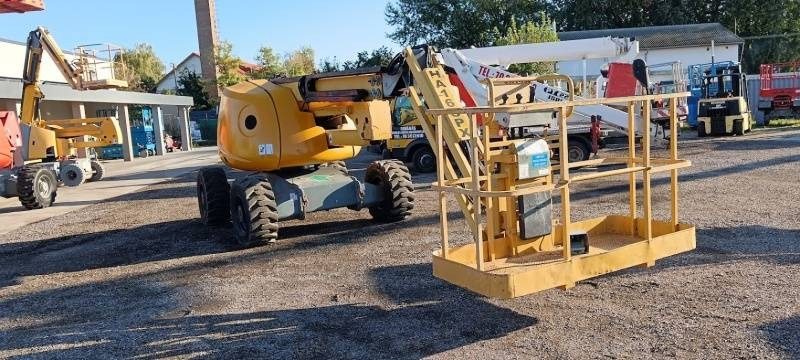 Haulotte HA16SPX - 16m, 4x4, diesel - Articulated boom: picture 1 Haulotte HA16SPX - 16m, 4x4, diesel - Articulated boom: picture 1