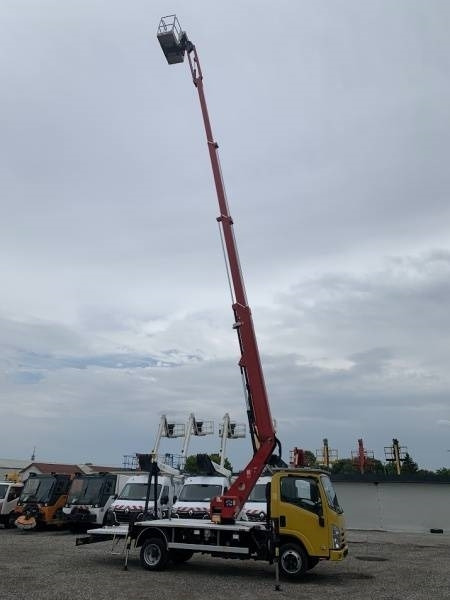 Truck mounted aerial platform Isuzu M21 Oil&Steel Scorpion 2112J - 21m - 230 kg: picture 11