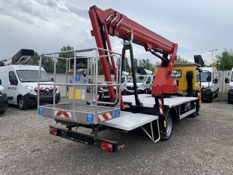 Truck mounted aerial platform Isuzu M21 Oil&Steel Scorpion 2112J - 21m - 230 kg: picture 6