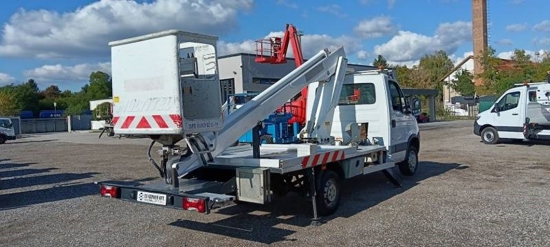 Truck mounted aerial platform Iveco Daily Multitel 160 ALU DS - 16m: picture 6