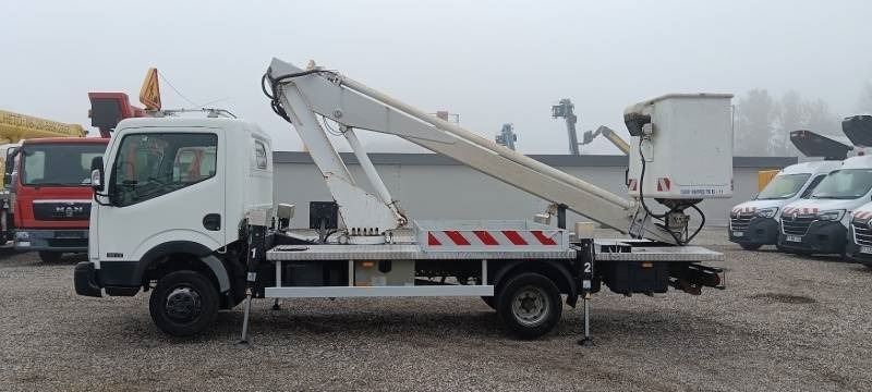 Nissan Cabstar Multitel 160 ALU DS - 16m - Truck mounted aerial platform: picture 5 Nissan Cabstar Multitel 160 ALU DS - 16m - Truck mounted aerial platform: picture 5