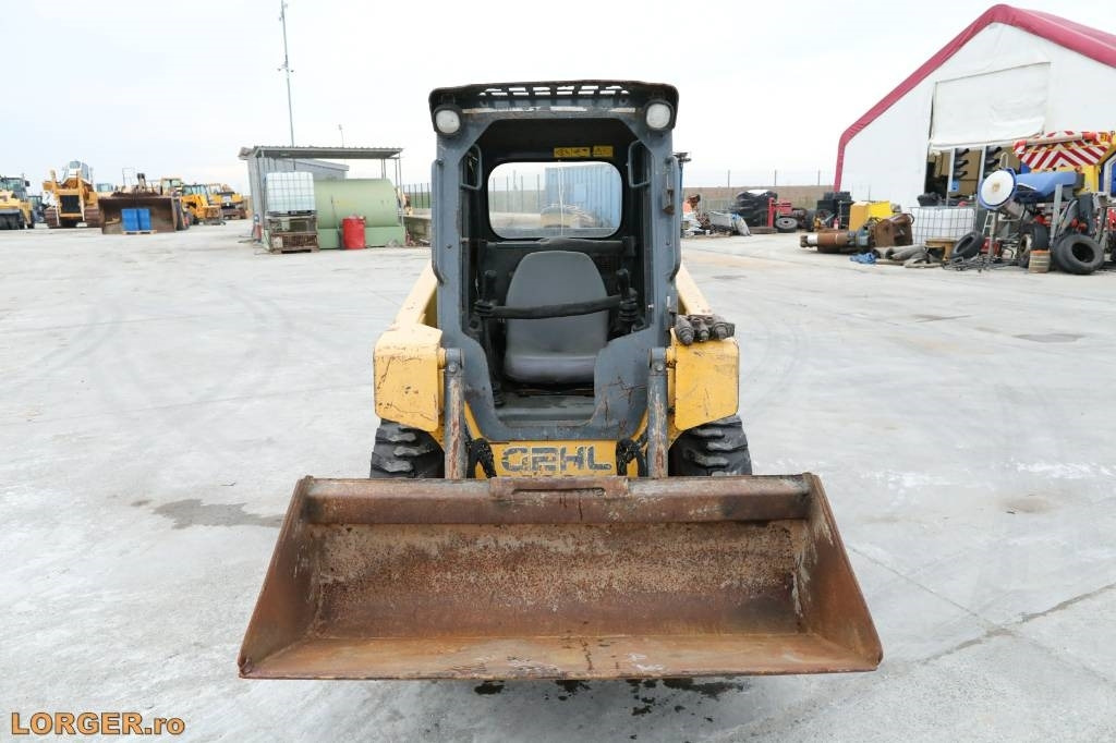 Gehl R 135 - Skid steer loader: picture 5 Gehl R 135 - Skid steer loader: picture 5