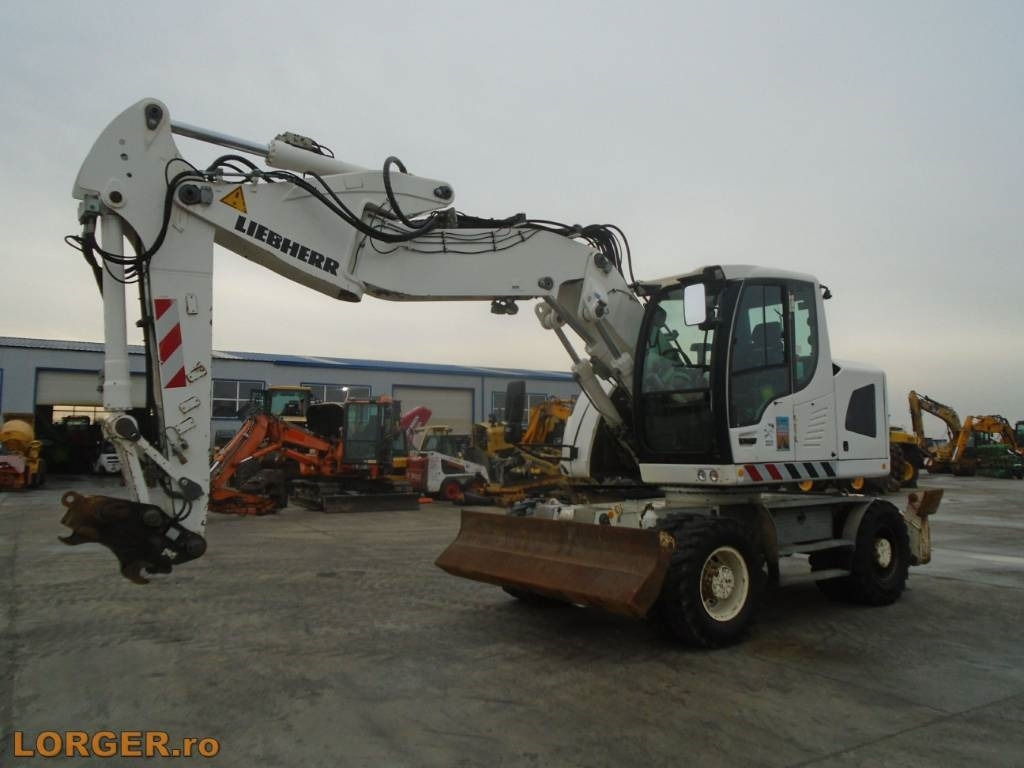 Liebherr A 918 Compact - Wheel excavator: picture 1 Liebherr A 918 Compact - Wheel excavator: picture 1