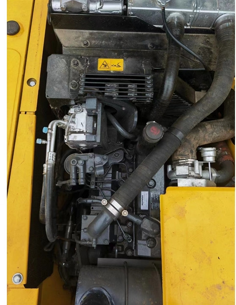 2021 Komatsu 130-8 - Forklift: picture 4 2021 Komatsu 130-8 - Forklift: picture 4