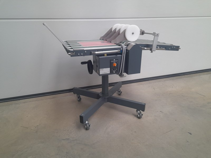 Horizon LCV-54 - Folding machine: picture 5 Horizon LCV-54 - Folding machine: picture 5