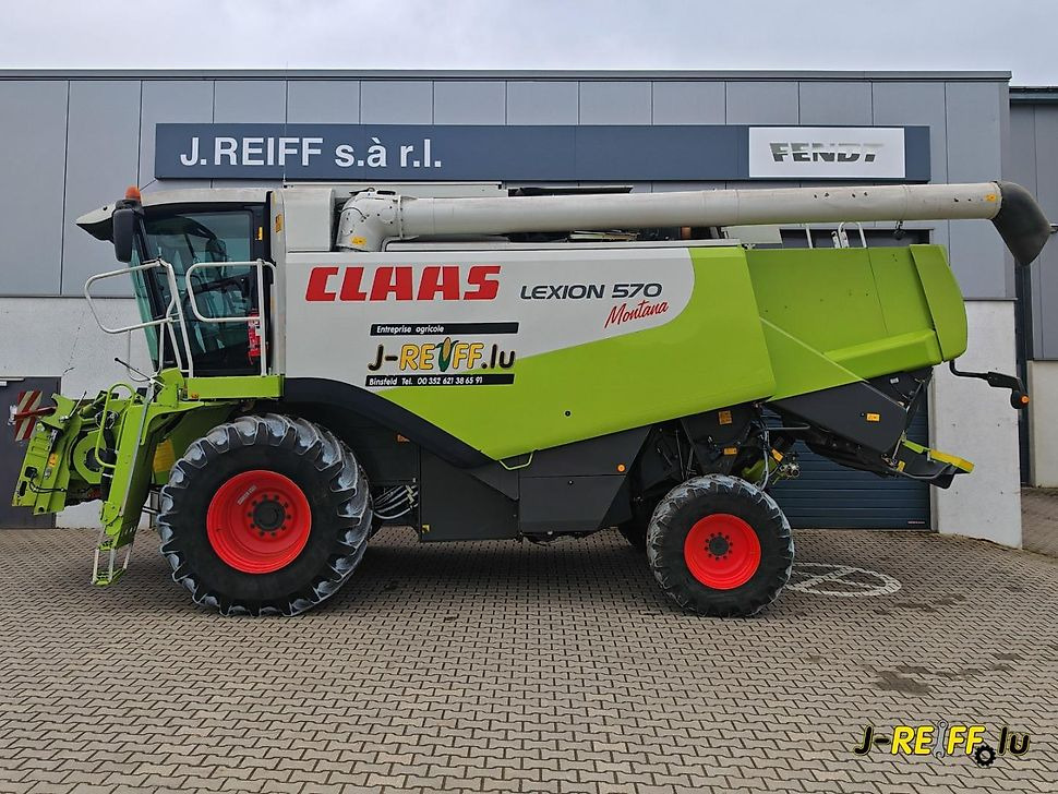 J.Reiff Sarl
Herr Stefan Neukirch - 77 Z.I in den - Combine harvester: picture 1 J.Reiff Sarl
Herr Stefan Neukirch - 77 Z.I in den - Combine harvester: picture 1