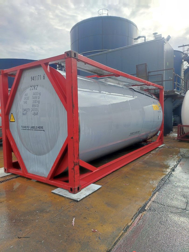 24.000 Liter V4A Vollrahmen 2 xLaufsteg - Tank semi-trailer: picture 2 24.000 Liter V4A Vollrahmen 2 xLaufsteg - Tank semi-trailer: picture 2