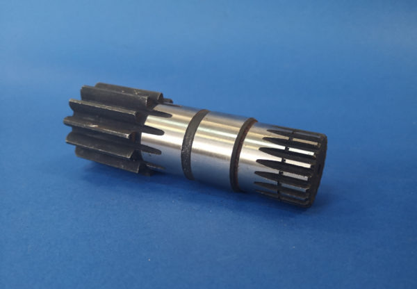 010220A Wałek silnika obrotu Caterpillar 301.6; nr Cat 144-5975, 139-7340 - Swing motor for Construction machinery: picture 1 010220A Wałek silnika obrotu Caterpillar 301.6; nr Cat 144-5975, 139-7340 - Swing motor for Construction machinery: picture 1