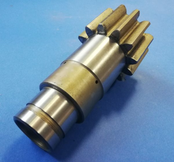 010420A Wałek silnika obrotu Takeuchi TB014 - Swing motor for Construction machinery: picture 4 010420A Wałek silnika obrotu Takeuchi TB014 - Swing motor for Construction machinery: picture 4