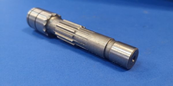 040010A / 6653052 Wałek silnika jazdy do Bobcat 325 - Hydraulic motor for Construction machinery: picture 1 040010A / 6653052 Wałek silnika jazdy do Bobcat 325 - Hydraulic motor for Construction machinery: picture 1